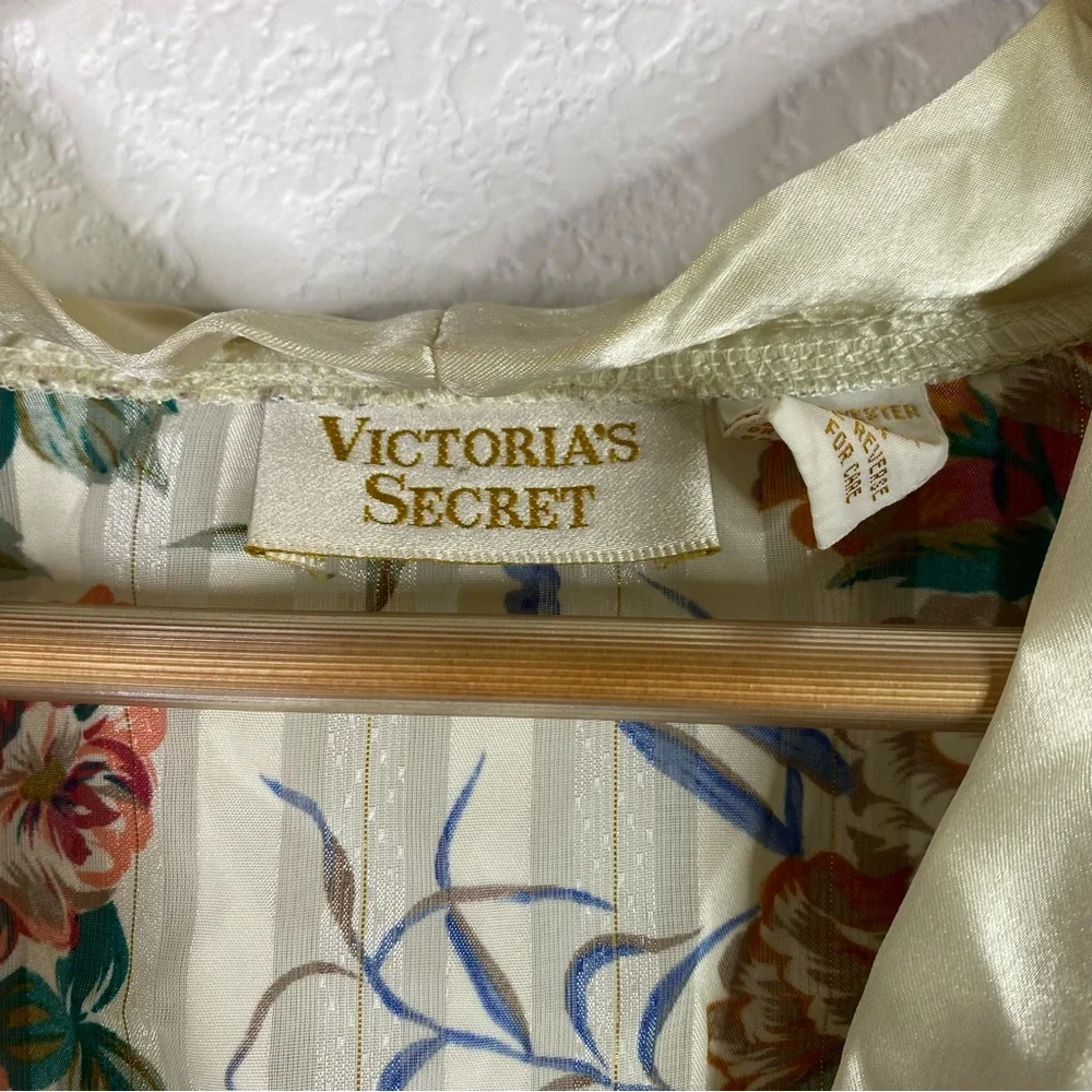 Vintage Victoria Secret Gold Label Floral Pajama Top